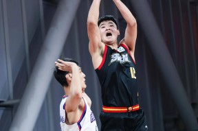 转会期CBA季后赛焦点战，北京首钢防线松动，更衣室稳定，临场指挥获称赞的简单介绍-满冠体育官方